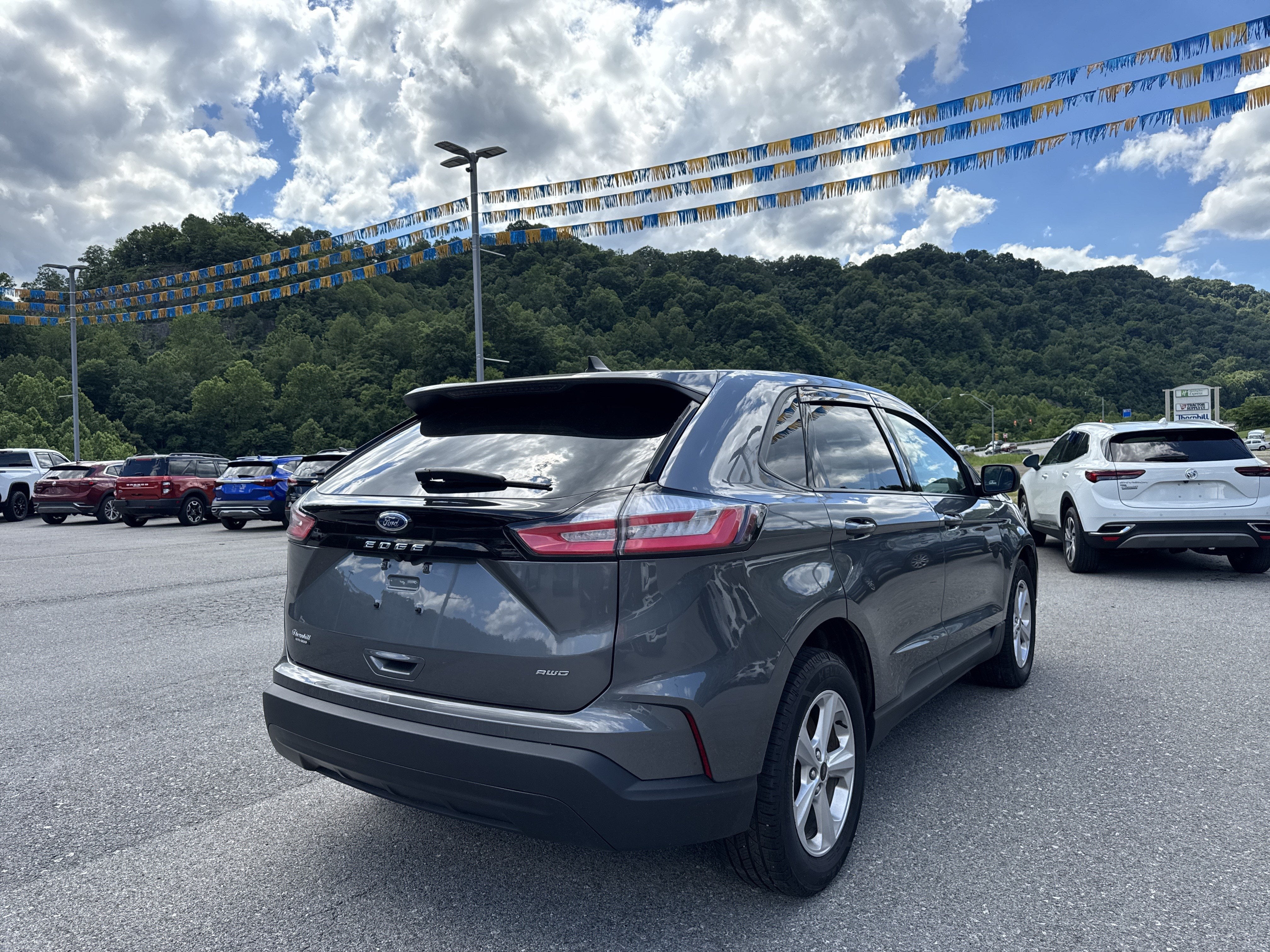 2024 Ford Edge — detail view